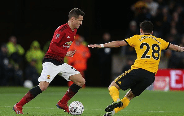 风格一贯以 风格一贯以